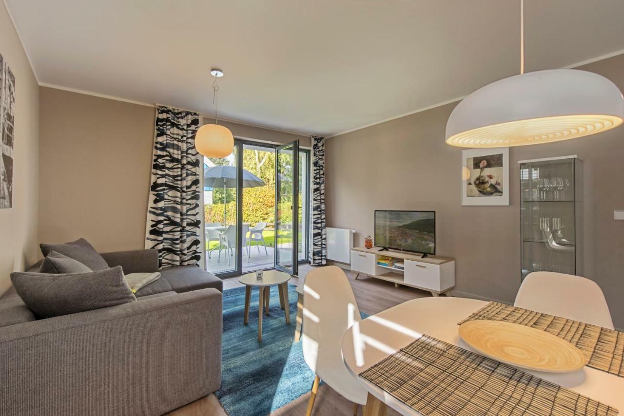 Haus am Deich Ferienwohnungen Prerow Exterior foto